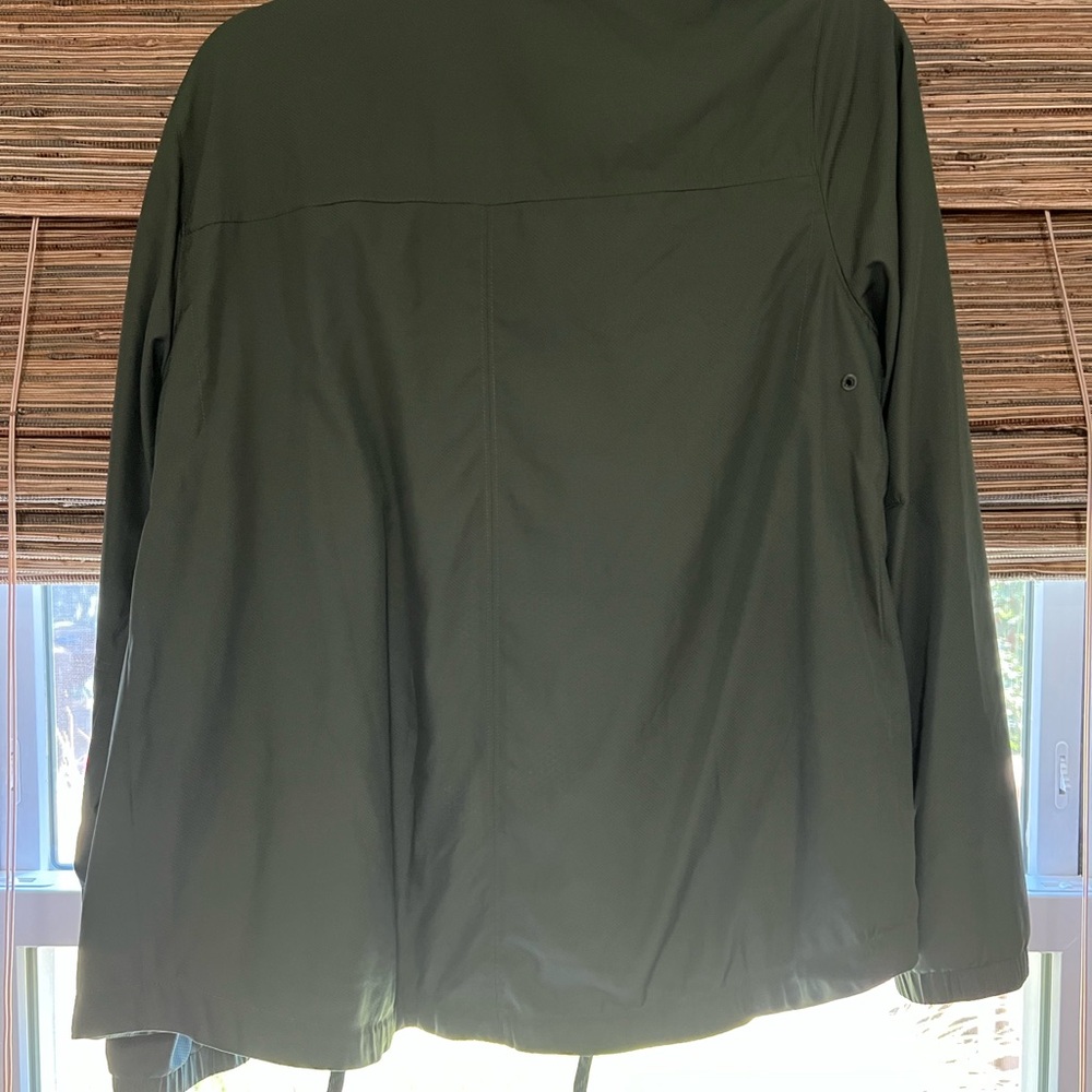 Patagonia Forest Green Women's Jacket - Picture 2 of 5